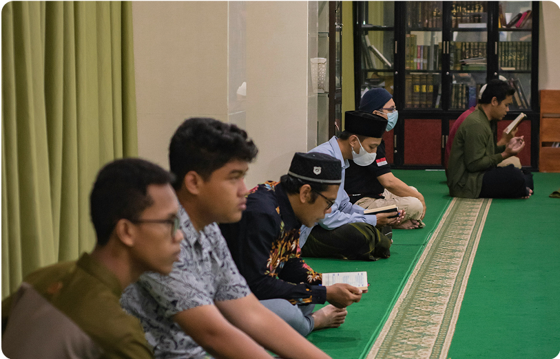 Kegiatan Pengajian di Masjid